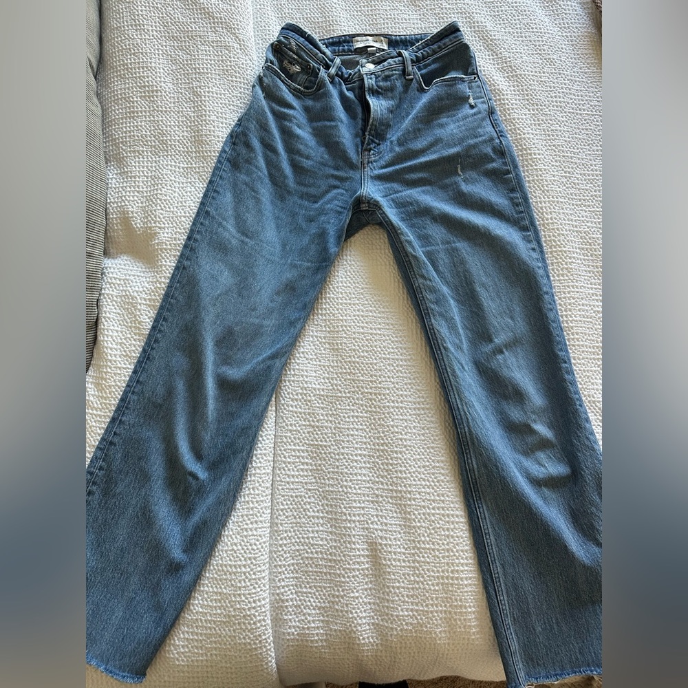 Abercrombie Curve Love 90’s High Rise Relaxed Jean